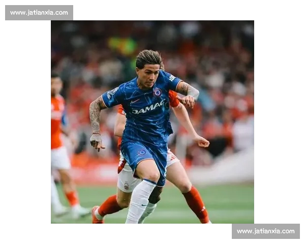 英超赛季激战正酣 争冠局势紧张 曼联利物浦切尔西竞争加剧